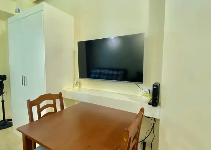 Rhinz Brylle Staycation #10 Apartamento *